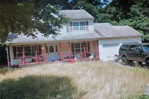 2 Ord Ct, Middle Island, NY 11953 - Photo 3
