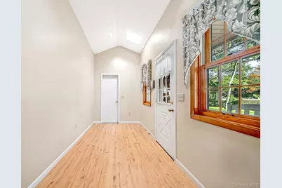 156 Jamaica Avenue, Medford, NY 11763 - Photo 31