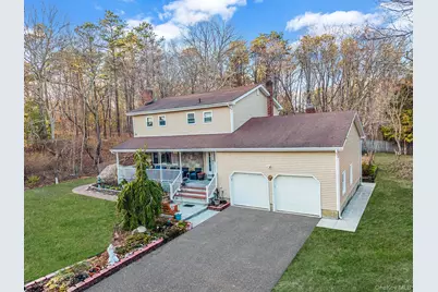 231 W Woodside Avenue, Patchogue, NY 11772 - Photo 1