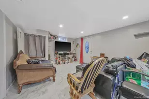 231 W Woodside Ave, Patchogue, NY 11772 - Photo 13