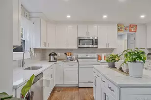 231 W Woodside Ave, Patchogue, NY 11772 - Photo 37