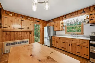 10 Barrett Dr, Hopewell Junction, NY 12533 - Photo 9