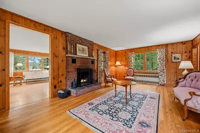 10 Barrett Drive, Hopewell Junction, NY 12533 - Photo 11