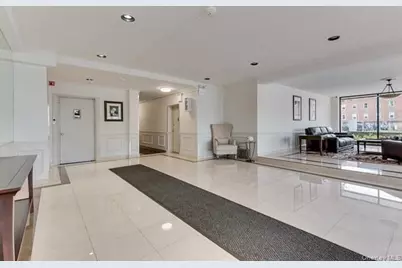 225 First Street #4M, Mineola, NY 11501 - Photo 3