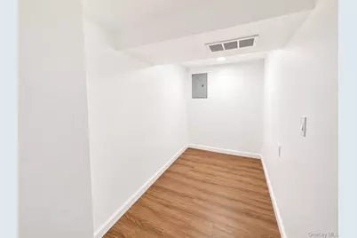 95-11 42nd Avenue, Elmhurst, NY 11373 - Photo 13