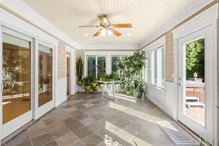6 Post Fields Ln, Quogue, NY 11959 - Photo 11