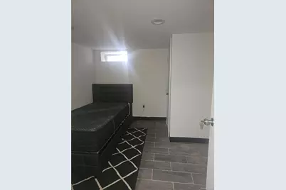 127 Amherst Road, Valley Stream, NY 11581 - Photo 19