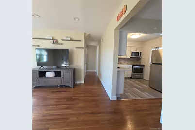 882 Leeds Court, North Bellmore, NY 11710 - Photo 5