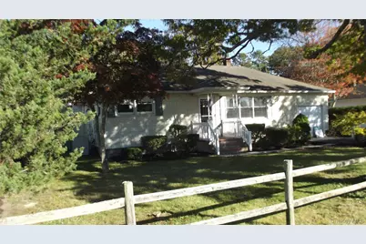 57 Richmond Avenue, Patchogue, NY 11772 - Photo 3