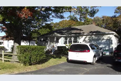 57 Richmond Avenue, Patchogue, NY 11772 - Photo 1