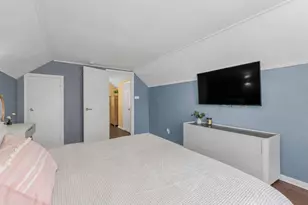 35 79th Ave, New Hyde Park, NY 11040 - Photo 9