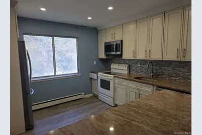 31 Depew Street, Huntington, NY 11743 - Photo 5