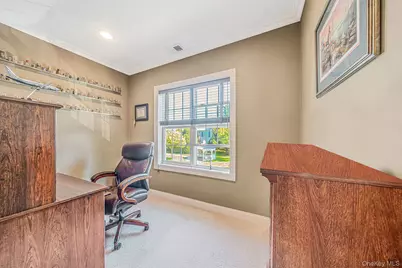 138 Maya Circle, Central Islip, NY 11722 - Photo 9