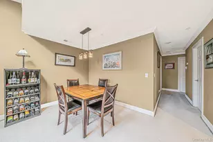 138 Maya Cir, Central Islip, NY 11722 - Photo 7
