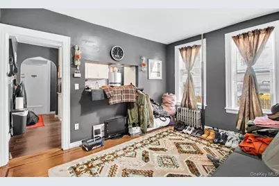 95-03 Cresskill Place, Jamaica, NY 11435 - Photo 5