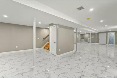15320 120th Avenue, Jamaica, NY 11434 - Photo 23