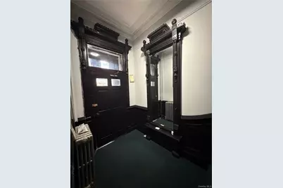9 Spencer Place, Brooklyn, NY 11216 - Photo 19