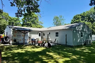 142 Palmer St, Brentwood, NY 11717 - Photo 15