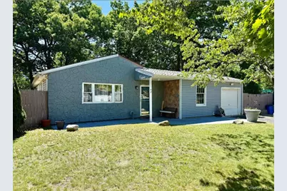142 Palmer Street, Brentwood, NY 11717 - Photo 1