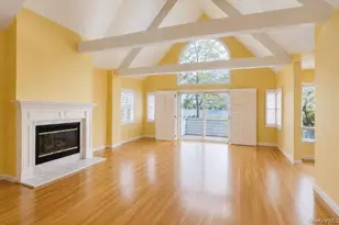5 Deep Woods Ct, Glen Cove, NY 11542 - Photo 3