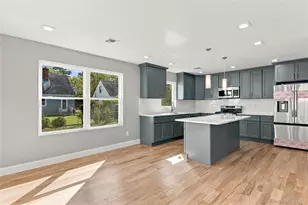34 Wilson Rd, Valley Stream, NY 11581 - Photo 7