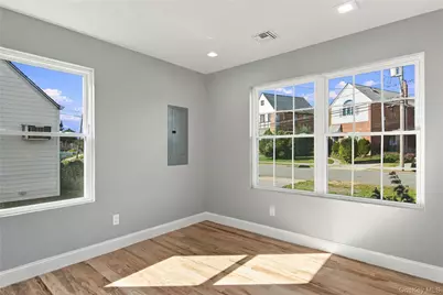 34 Wilson Road, Valley Stream, NY 11581 - Photo 13