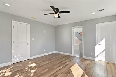 34 Wilson Road, Valley Stream, NY 11581 - Photo 15