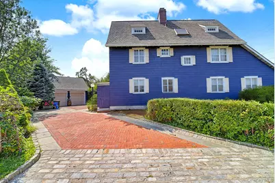 11-20 Shore Road, Douglaston, NY 11363 - Photo 5