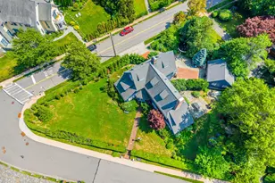 11-20 Shore Rd, Douglaston, NY 11363 - Photo 3