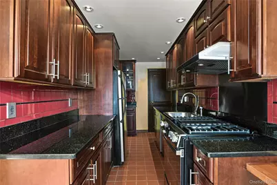 69-38 Fleet Street, Forest Hills, NY 11375 - Photo 21