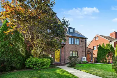 69-38 Fleet Street, Forest Hills, NY 11375 - Photo 3