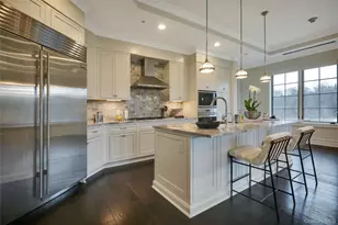 1000 Royal Ct, North Hills, NY 11040 - Photo 17