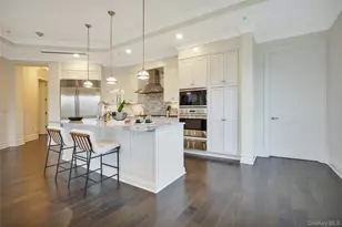 1000 Royal Ct, North Hills, NY 11040 - Photo 15