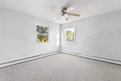 10 Sunset Drive, Centereach, NY 11720 - Photo 15