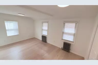 [Address not provided], Saint Albans, NY 11412 - Photo 3