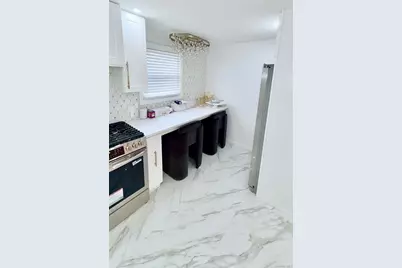 [Address not provided], Saint Albans, NY 11412 - Photo 9