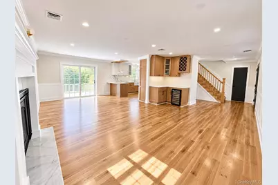 7 Shoreham Drive W, Dix Hills, NY 11746 - Photo 15