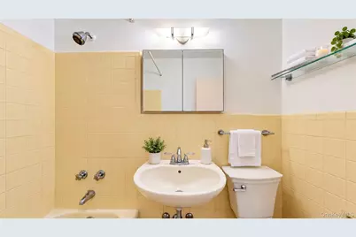 66-36 Yellowstone Boulevard #A20, Forest Hills, NY 11375 - Photo 23