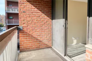 136-35 Maple Ave, Flushing, NY 11355 - Photo 9