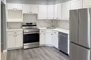 2909 Falcon Ave, Medford, NY 11763 - Photo 5