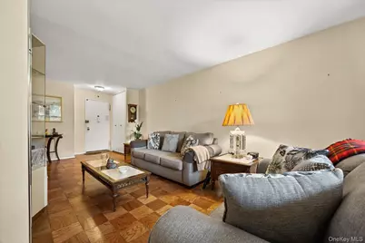 1874 Pelham Parkway S #2R, Bronx, NY 10461 - Photo 5