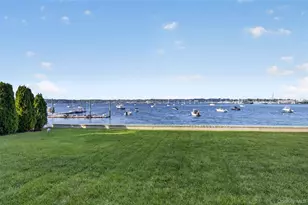 11 Sintsink Dr W, Port Washington, NY 11050 - Photo 19