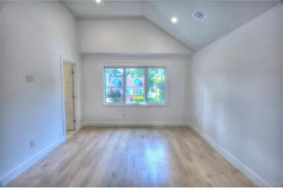 56 Kirkwood Road Road #A, Port Washington, NY 11050 - Photo 25