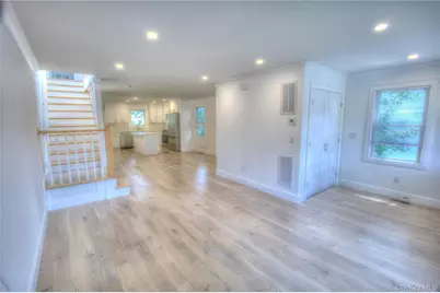 56 Kirkwood Road Road #A, Port Washington, NY 11050 - Photo 5