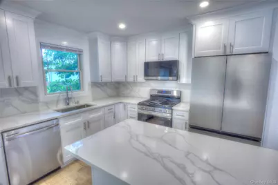 56 Kirkwood Road Road #A, Port Washington, NY 11050 - Photo 3