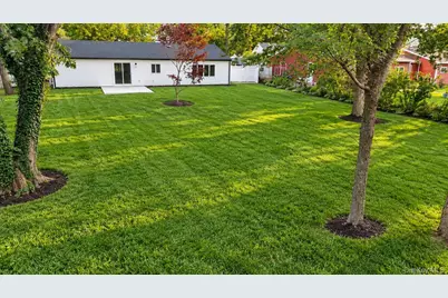 9 Balsam Drive, Medford, NY 11763 - Photo 27