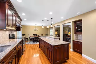 413 Hewlett Ave, Patchogue, NY 11772 - Photo 13
