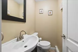 413 Hewlett Ave, Patchogue, NY 11772 - Photo 15