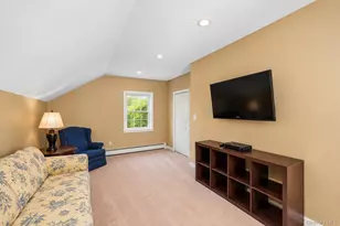 413 Hewlett Ave, Patchogue, NY 11772 - Photo 23