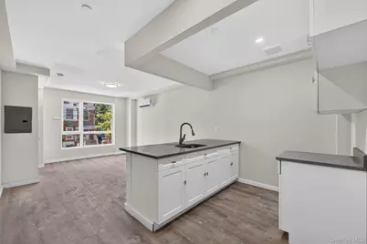 8613 124th Street, Richmond Hill, NY 11418 - Photo 3